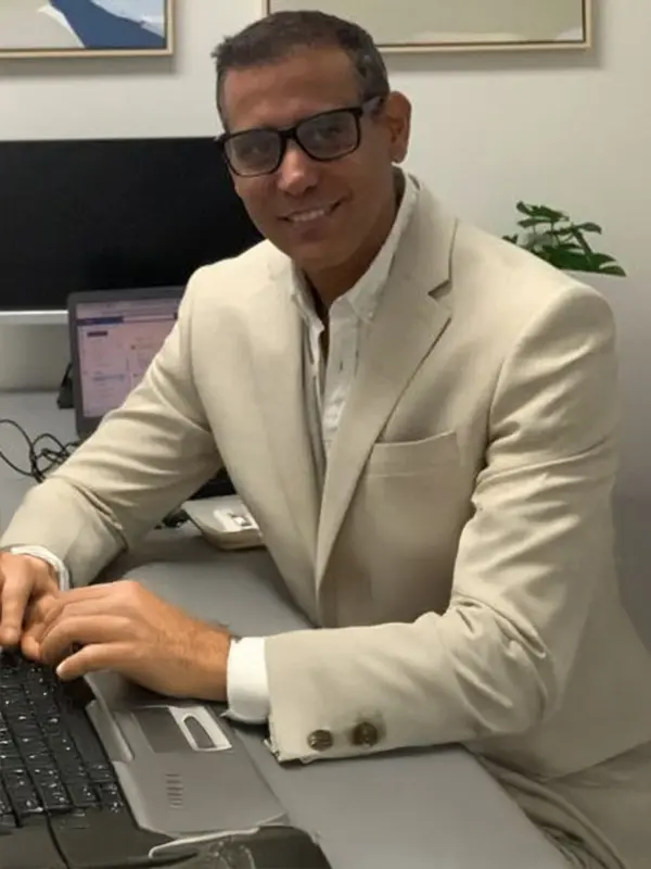 Dr. Luis Marchany